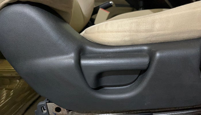 2018 Honda City 1.5L I-VTEC V MT, Petrol, Manual, 69,337 km, Driver Side Adjustment Panel