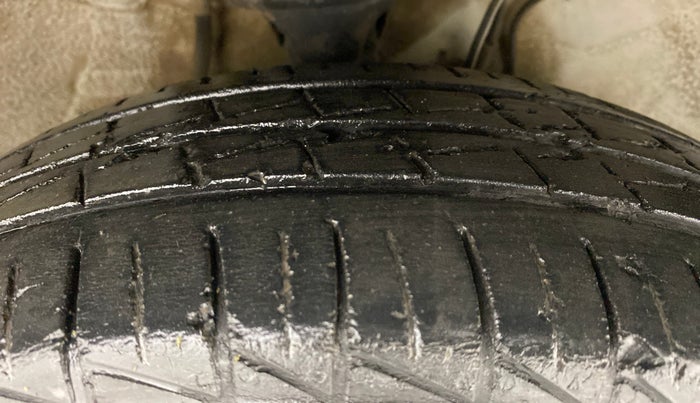 2020 Maruti Alto VXI, Petrol, Manual, 36,928 km, Right Front Tyre Tread