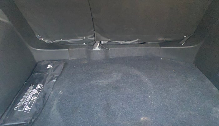 2023 Skoda KUSHAQ AMBITION 1.0L TSI MT, Petrol, Manual, 94,691 km, Boot Inside