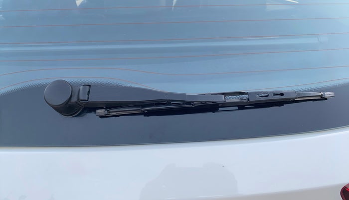 2023 Skoda KUSHAQ AMBITION 1.0L TSI MT, Petrol, Manual, 94,691 km, Rear Wiper