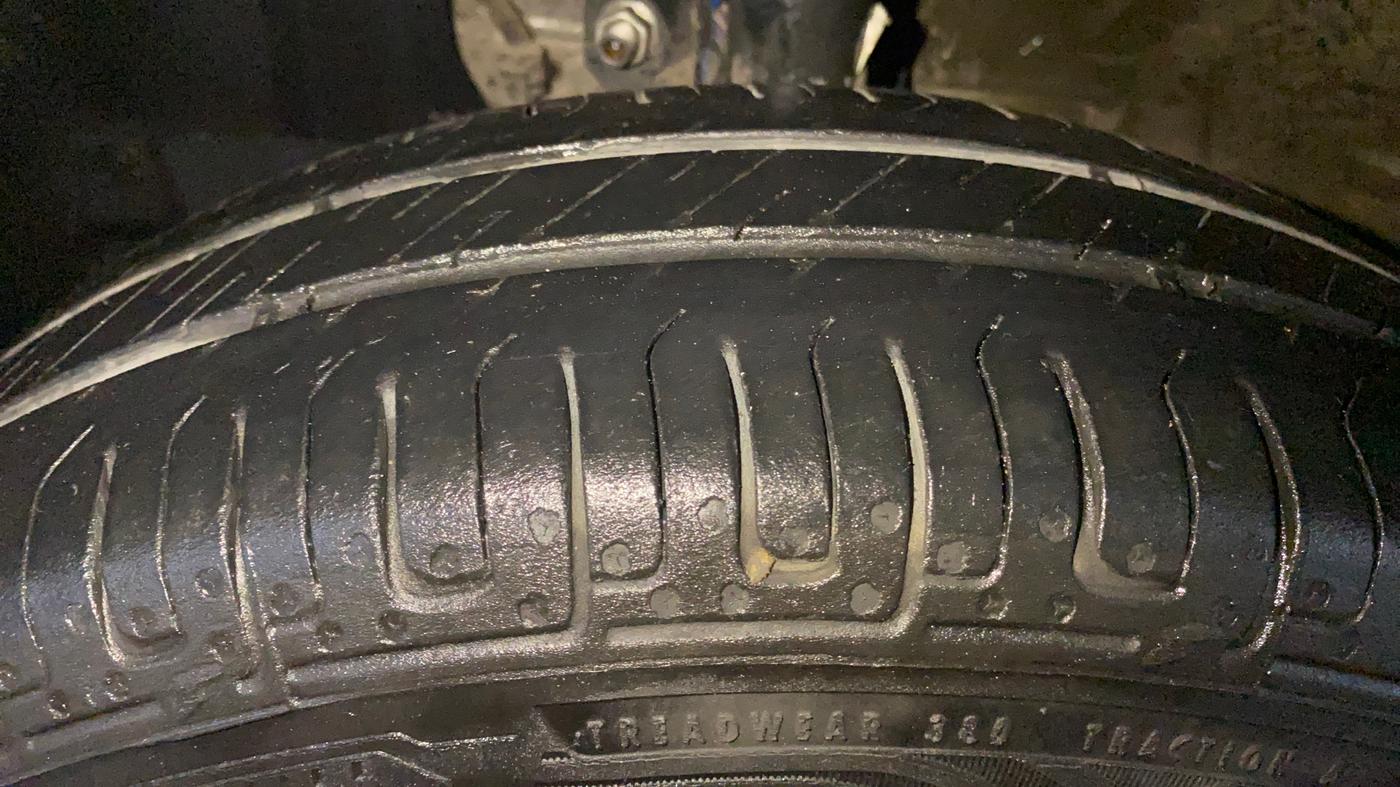 2021 Maruti New Wagon-R LXI CNG 1.0, CNG, Manual, 70,842 km, Left Front Tyre Tread