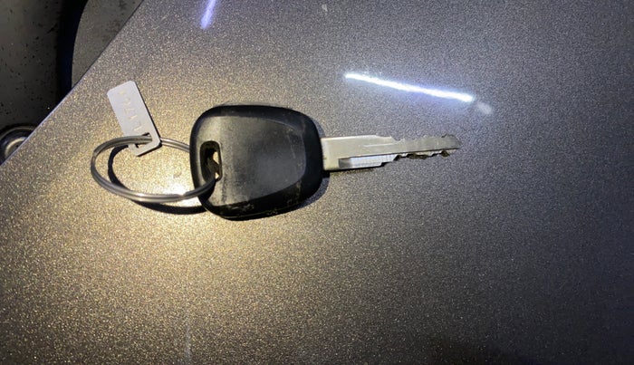 2021 Maruti New Wagon-R LXI CNG 1.0, CNG, Manual, 70,842 km, Key Close Up