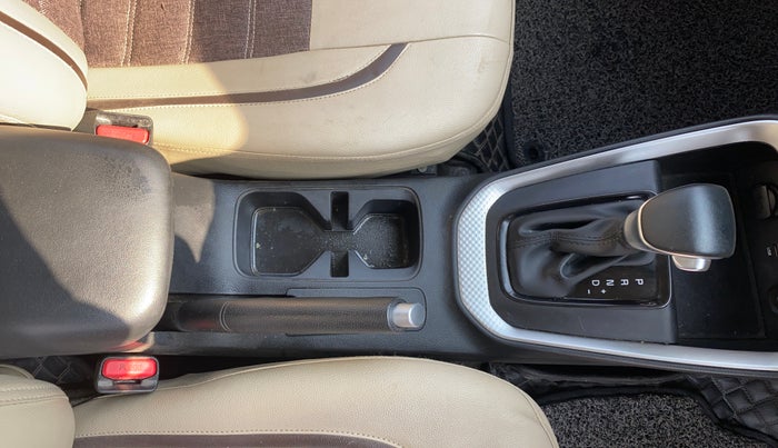 2023 KIA SONET 	 HTX 1.0 TURBO DCT, Petrol, Automatic, 39,843 km, Gear Lever