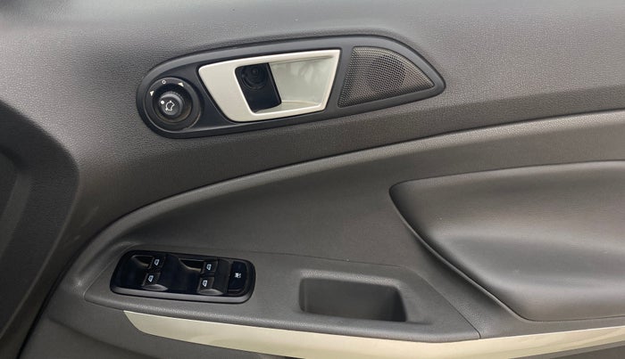 2014 Ford Ecosport TITANIUM 1.0L ECOBOOST (OPT), Petrol, Manual, 50,813 km, Driver Side Door Panels Control