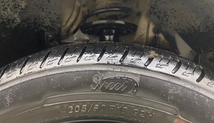 2021 Maruti Vitara Brezza VXI, Petrol, Manual, 53,123 km, Right Front Tyre Tread