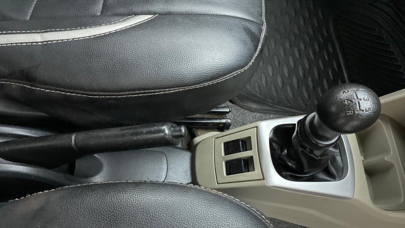 2015 Maruti Alto K10 VXI P, Petrol, Manual, 44,073 km, Gear Lever