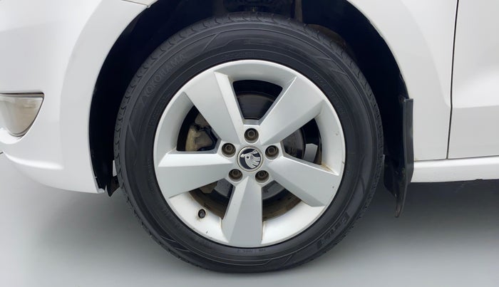 2016 Skoda Rapid 1.5 TDI AT STYLE PLUS, Diesel, Automatic, 92,419 km, Left Front Wheel