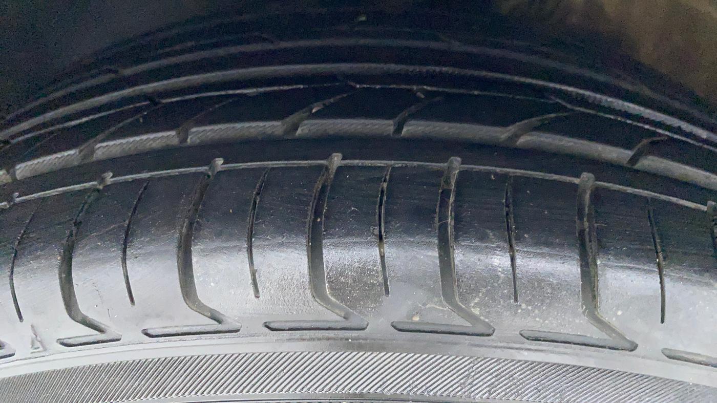 2016 Skoda Rapid 1.5 TDI AT STYLE PLUS, Diesel, Automatic, 92,419 km, Left Front Tyre Tread