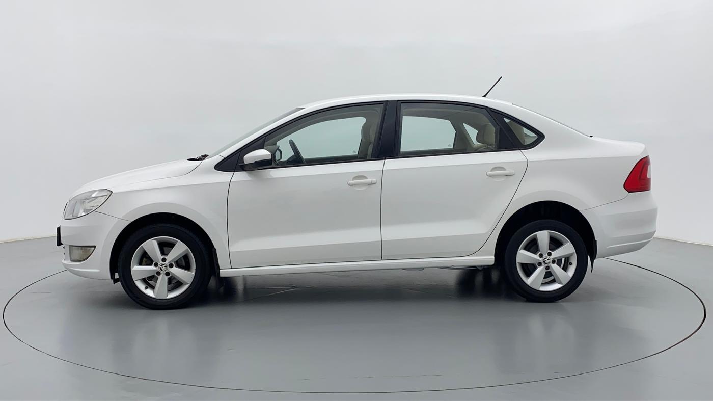 2016 Skoda Rapid 1.5 TDI AT STYLE PLUS, Diesel, Automatic, 92,419 km, Left Side