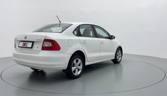 2016 Skoda Rapid 1.5 TDI AT STYLE PLUS, Diesel, Automatic, 92,419 km, Right Back Diagonal