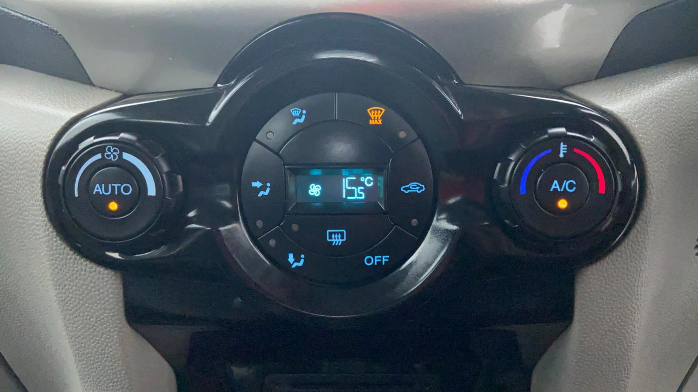 2017 Ford Ecosport 1.5 TITANIUM TI VCT, Petrol, Manual, 25,377 km, Automatic Climate Control