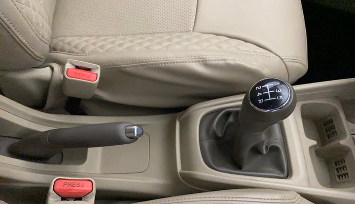 2019 Maruti Ertiga ZXI SHVS, Petrol, Manual, 30,528 km, Gear Lever