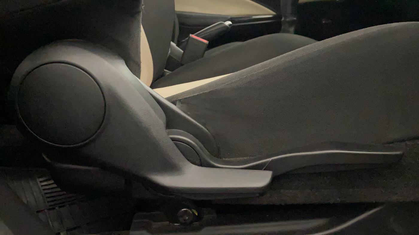 2023 Toyota Glanza G E-CNG, CNG, Manual, 45,863 km, Driver Side Adjustment Panel