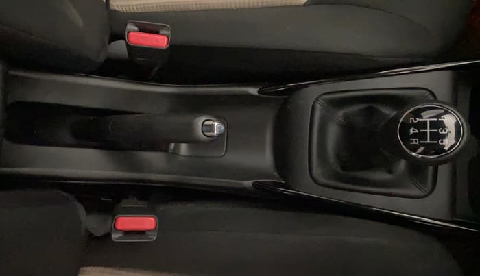 2023 Toyota Glanza G E-CNG, CNG, Manual, 45,863 km, Gear Lever