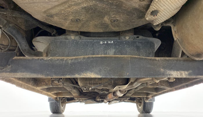 2016 Mahindra Kuv100 K8 6 STR, Petrol, Manual, 33,233 km, Rear Underbody