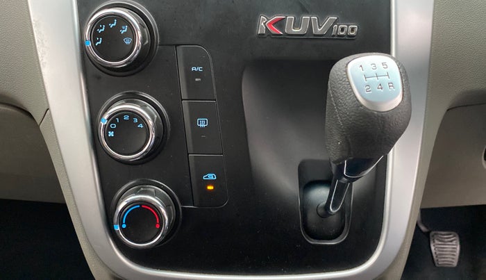 2016 Mahindra Kuv100 K8 6 STR, Petrol, Manual, 33,233 km, Gear Lever