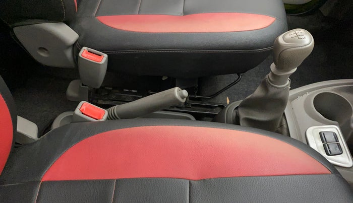 2016 Datsun Redi Go S, Petrol, Manual, 23,638 km, Gear Lever