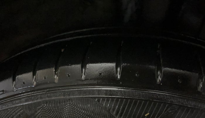 2015 Hyundai Grand i10 SPORTZ 1.2 KAPPA VTVT, Petrol, Manual, 23,597 km, Left Rear Tyre Tread