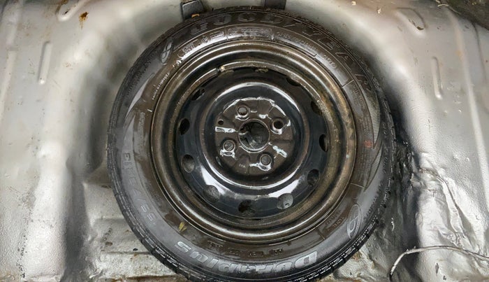 2017 Hyundai Eon MAGNA +, Petrol, Manual, 83,187 km, Spare Tyre