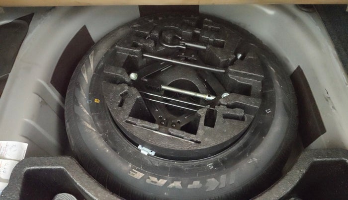 2016 Volkswagen Vento HIGHLINE 1.5 AT, Diesel, Automatic, 86,836 km, Spare Tyre