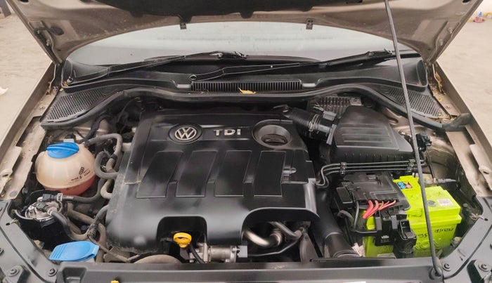 2016 Volkswagen Vento HIGHLINE 1.5 AT, Diesel, Automatic, 86,836 km, Engine View