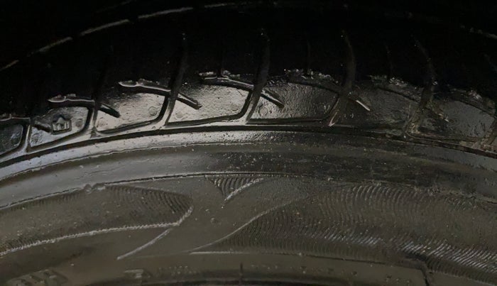 2018 Ford FREESTYLE TREND PLUS 1.2 PETROL, Petrol, Manual, 69,727 km, Right Front Tyre Tread