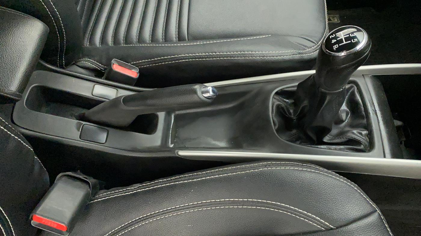 2017 Maruti Baleno DELTA PETROL 1.2, Petrol, Manual, 95,168 km, Gear Lever