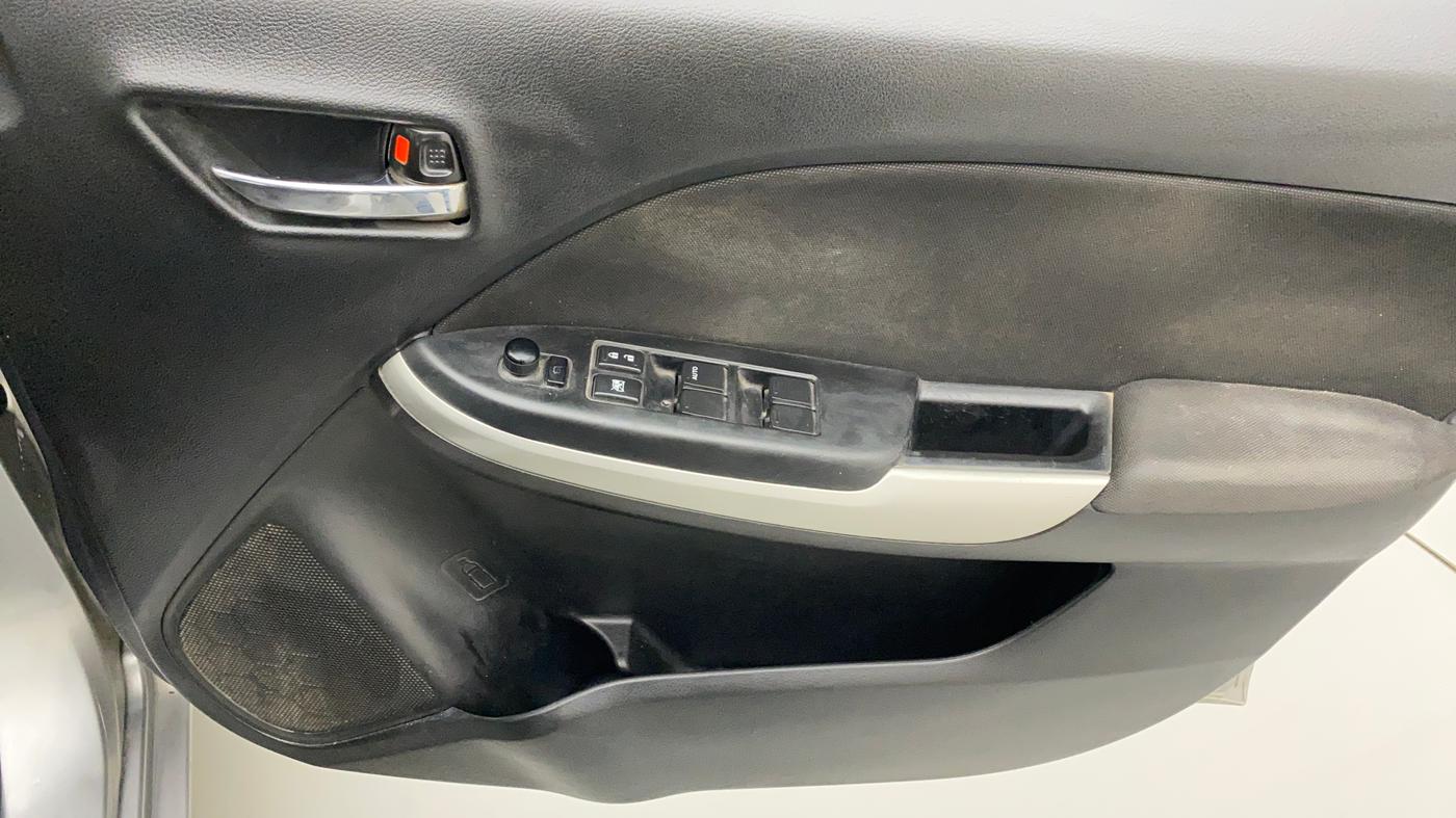 2017 Maruti Baleno DELTA PETROL 1.2, Petrol, Manual, 95,168 km, Driver Side Door Panels Control