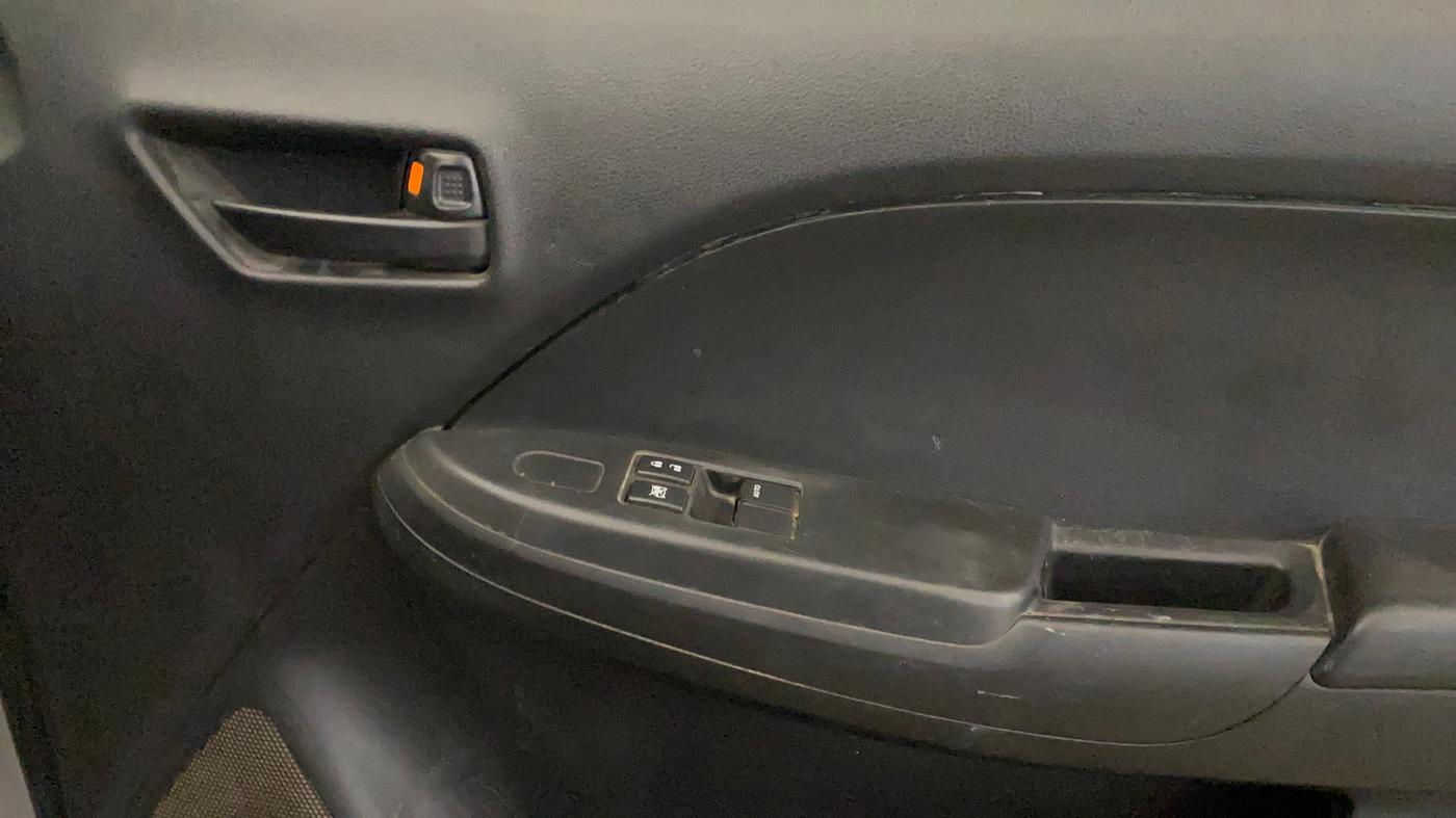 2021 Maruti Baleno SIGMA PETROL 1.2, Petrol, Manual, 66,324 km, Driver Side Door Panels Control