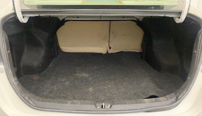 2018 Toyota YARIS G CVT, Petrol, Automatic, 36,071 km, Boot Inside