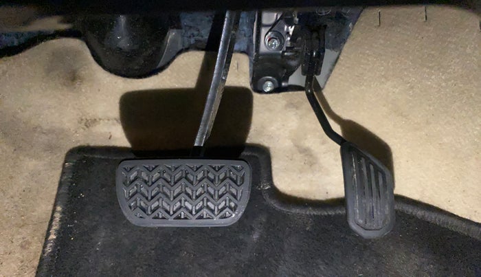 2018 Toyota YARIS G CVT, Petrol, Automatic, 36,071 km, Pedals