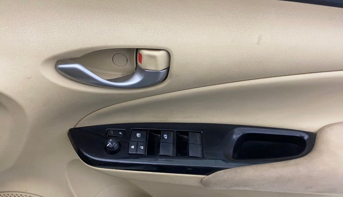 2018 Toyota YARIS G CVT, Petrol, Automatic, 36,071 km, Driver Side Door Panels Control