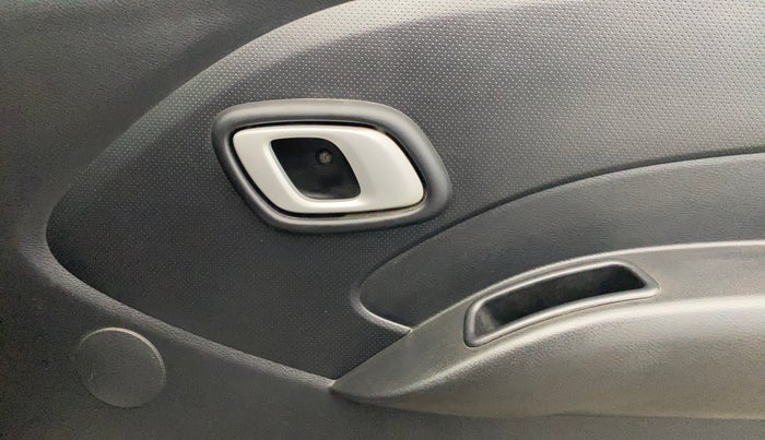 2019 Datsun Redi Go T (O), Petrol, Manual, 99,913 km, Driver Side Door Panels Control