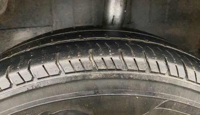 2019 Datsun Redi Go T (O), Petrol, Manual, 99,913 km, Left Rear Tyre Tread