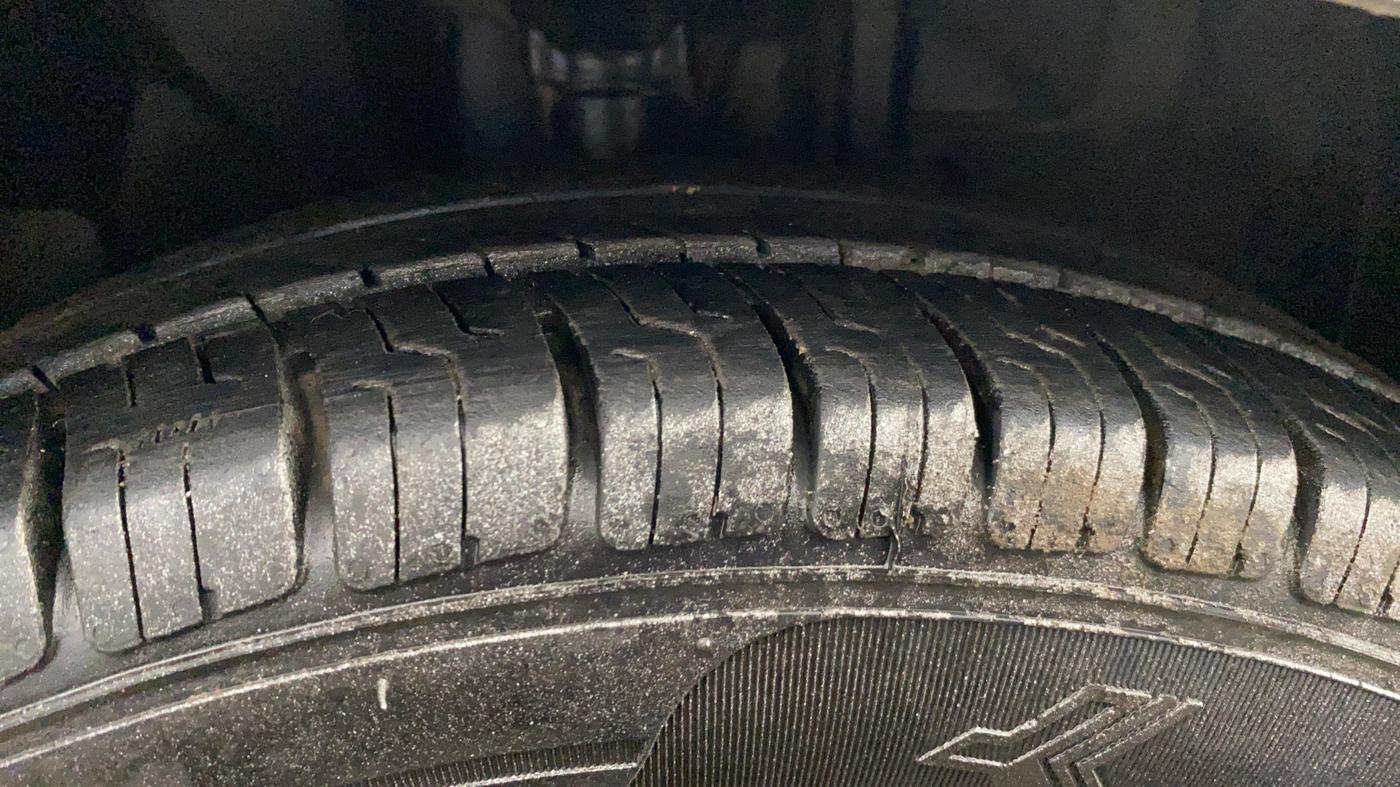 2019 Datsun Redi Go T (O), Petrol, Manual, 99,913 km, Right Front Tyre Tread
