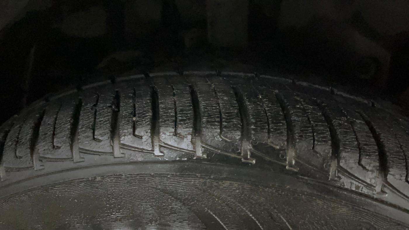2014 Ford Ecosport TITANIUM 1.5L PETROL AT, Petrol, Automatic, 90,806 km, Right Front Tyre Tread