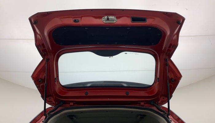 2018 Tata NEXON XZ PETROL, CNG, Manual, 73,283 km, Boot Door Open