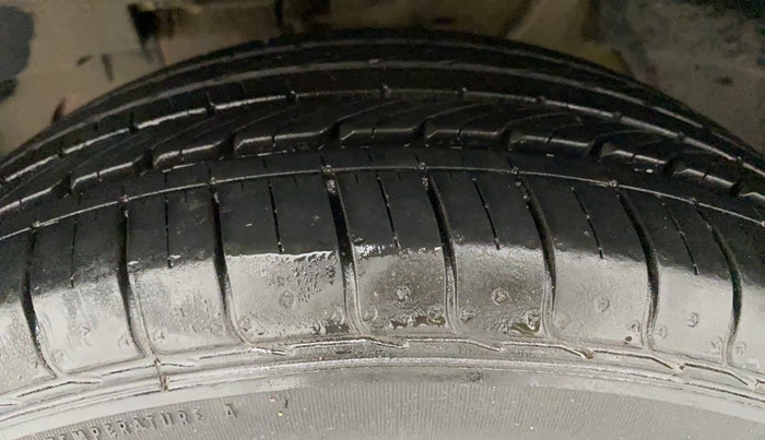 2018 Tata NEXON XZ PETROL, CNG, Manual, 73,283 km, Left Front Tyre Tread