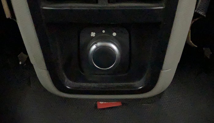 2018 Tata NEXON XZ PETROL, CNG, Manual, 73,283 km, Rear AC Temperature Control