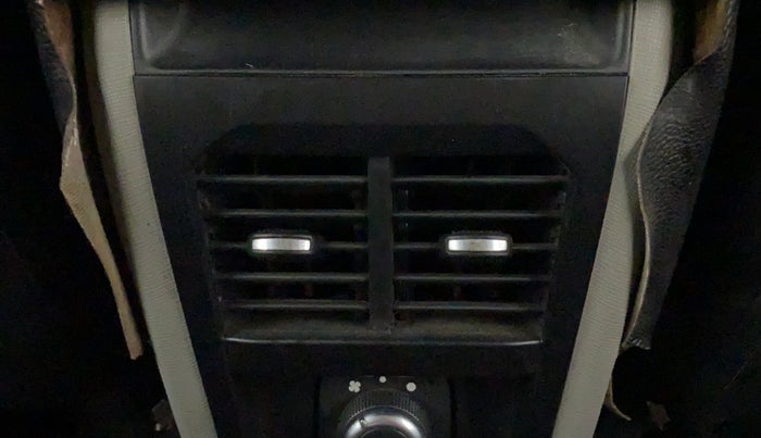 2018 Tata NEXON XZ PETROL, CNG, Manual, 73,283 km, Rear AC Vents