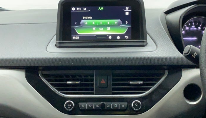 2018 Tata NEXON XZ PETROL, CNG, Manual, 73,283 km, Infotainment System