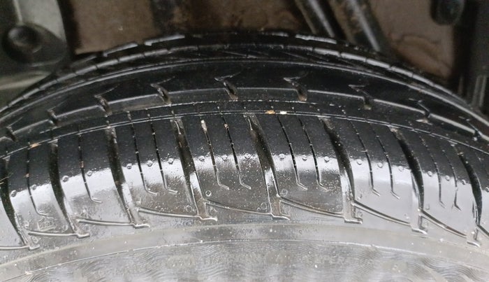 2019 Renault Duster RXS PETROL, Petrol, Manual, 56,297 km, Right Rear Tyre Tread