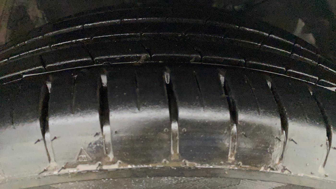 2019 Toyota Glanza V CVT, Petrol, Automatic, 27,730 km, Left Rear Tyre Tread