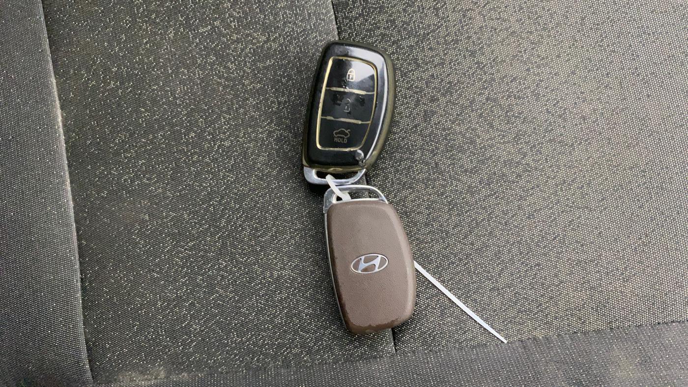 2023 Hyundai EXTER SX(O) CONNECT 1.2 AMT DUAL TONE, Petrol, Automatic, 71,738 km, Key Close Up