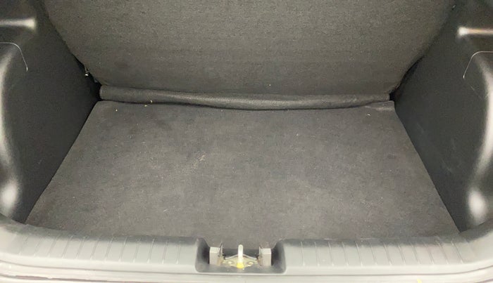 2020 Hyundai VENUE SX 1.0 TURBO, Petrol, Manual, 20,251 km, Boot Inside