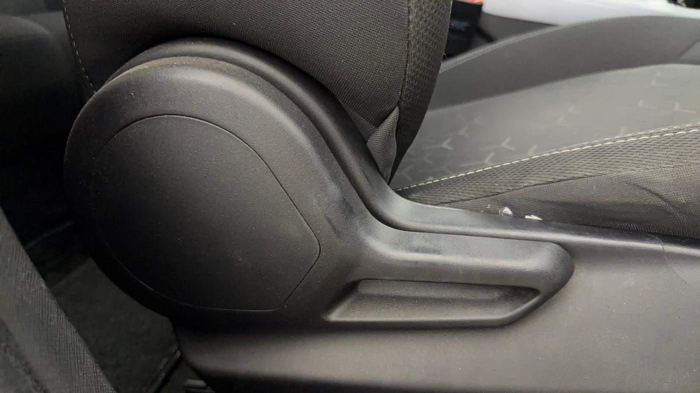 2023 Tata NEXON XMA PLUS SUNROOF PETROL, Petrol, Automatic, 14,457 km, Driver Side Adjustment Panel