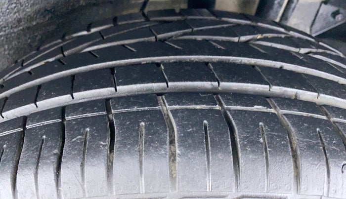 2019 Tata NEXON XZA + 1.2 PETROL A/T, Petrol, Automatic, 14,906 km, Left Rear Tyre Tread