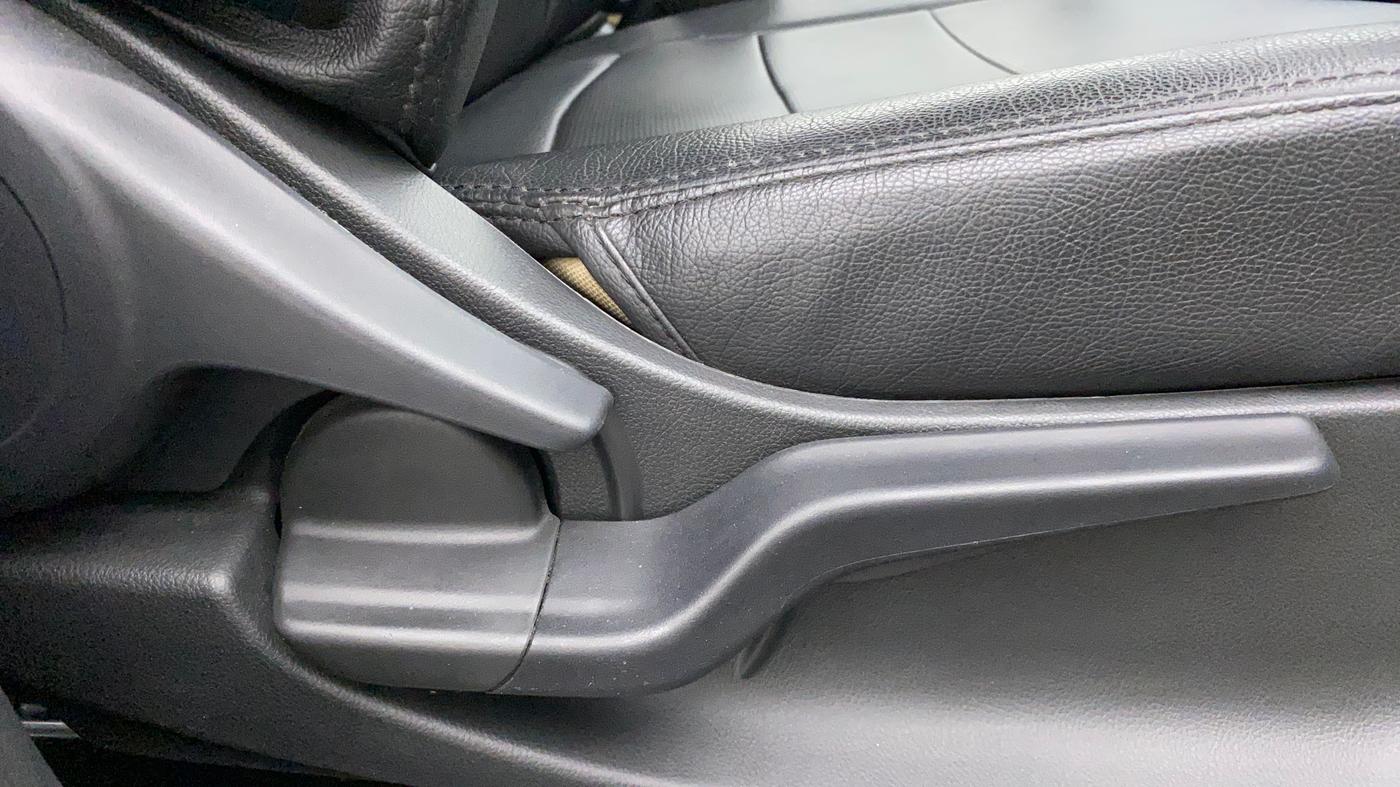 2019 Honda Amaze 1.2L I-VTEC VX ACE EDITION, Petrol, Manual, 42,435 km, Driver Side Adjustment Panel