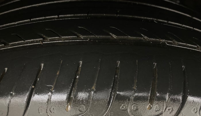 2015 Ford Ecosport TITANIUM 1.5L DIESEL, Diesel, Manual, 97,762 km, Left Rear Tyre Tread