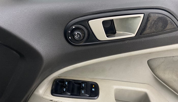 2015 Ford Ecosport TITANIUM 1.5L DIESEL, Diesel, Manual, 97,762 km, Driver Side Door Panels Control